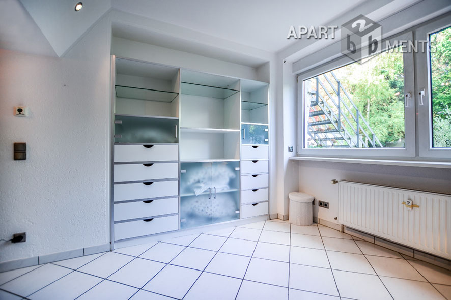 Möblierte Wohnung mit Terrasse in Köln-Riehl