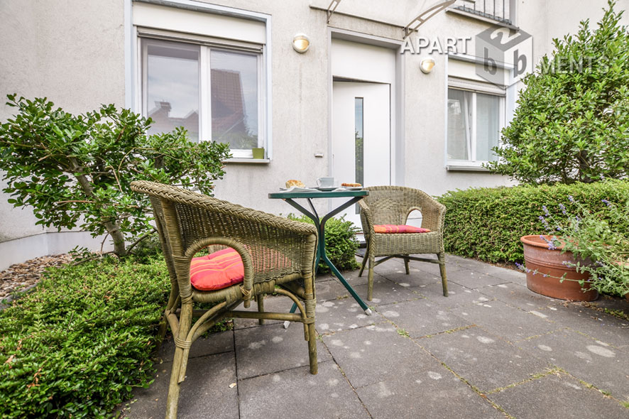 Modern möblierte Wohnung mit Terrasse in Hürth-Efferen