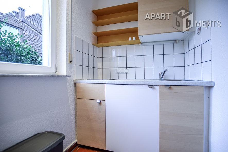 Modern möblierte Wohnung mit Terrasse in Hürth-Efferen