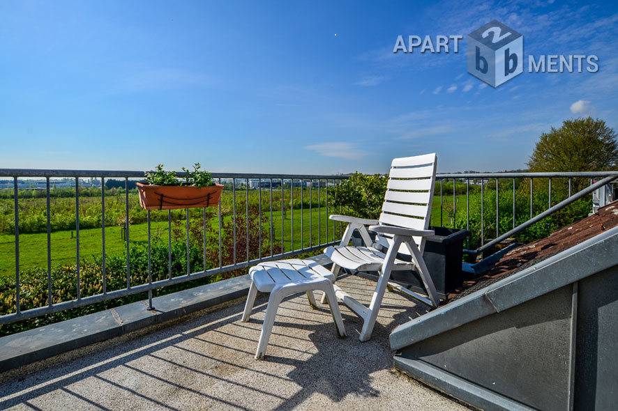Möblierte Maisonette mit Dachterrasse im Blumenviertel in Hürth