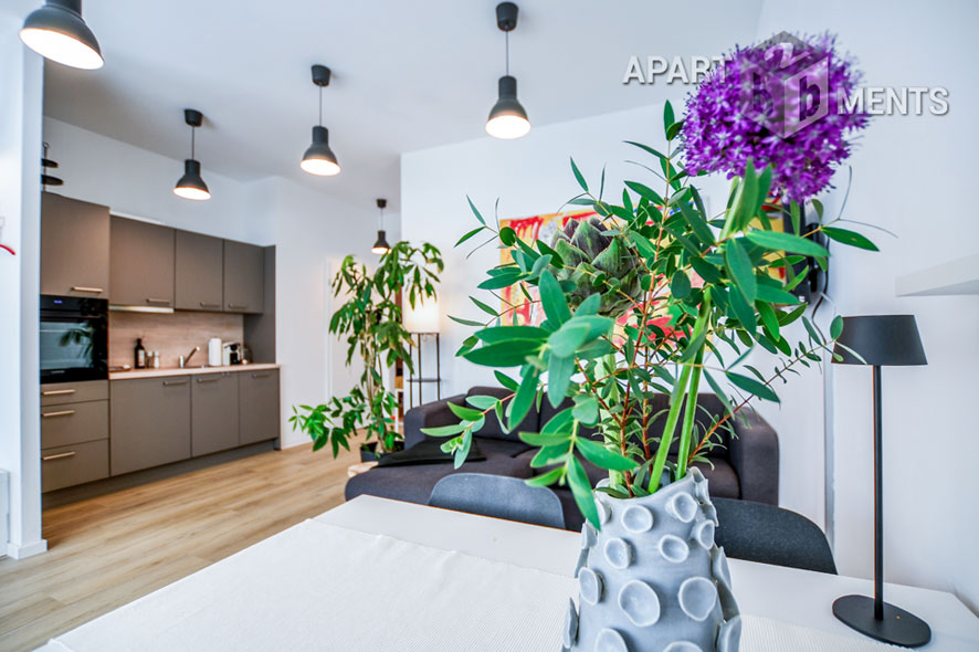 Modern möbliertes 2-Zimmer-Apartment in Köln-Sülz - Erstbezug