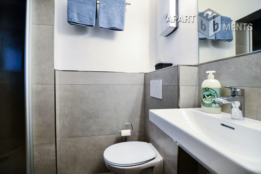Modern möbliertes 2-Zimmer-Apartment in Köln-Sülz - Erstbezug