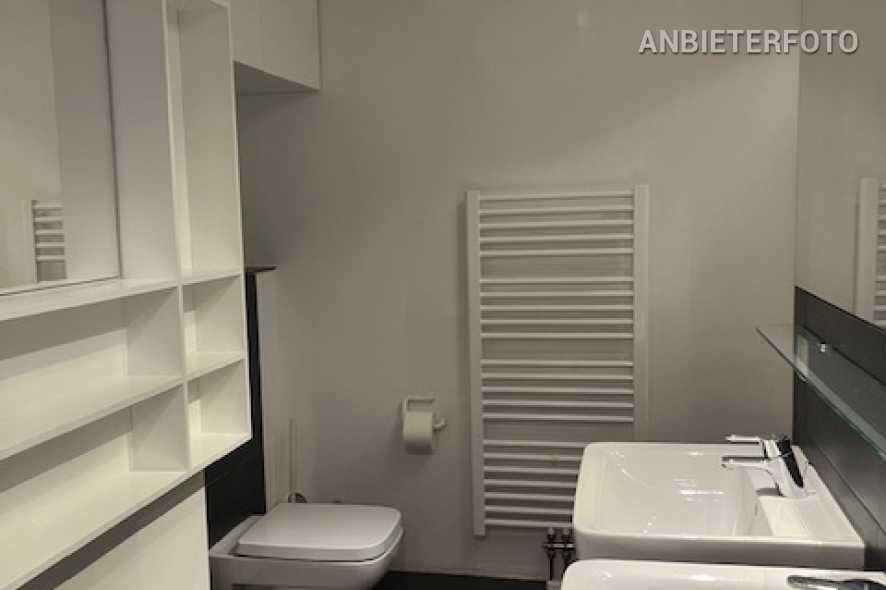 Exklusiv möblierte Wohnung mit Balkon und Tiefgaragenstellplatz in Hürth