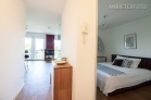 Exklusiv möblierte Wohnung mit Balkon und Tiefgaragenstellplatz in Hürth