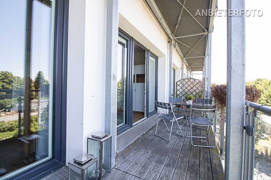 Exklusiv möblierte Wohnung mit Balkon und Tiefgaragenstellplatz in Hürth