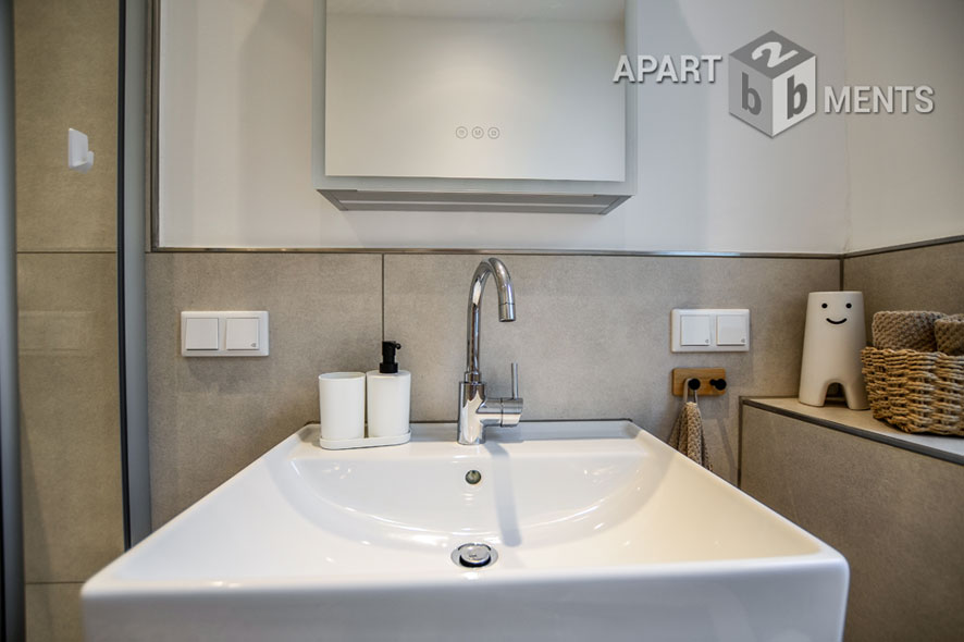 Modern furnished 2-room-apartment in Cologne-Neustadt-Süd