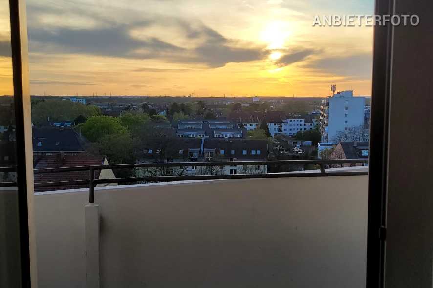 Furnished apartment with balcony in Cologne-Zollstock