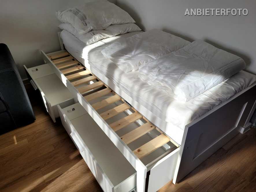 Furnished apartment with balcony in Cologne-Zollstock