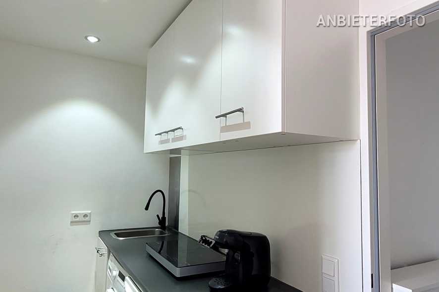 Furnished apartment with balcony in Cologne-Zollstock