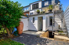 Furnished apartment on 2 levels with private garden in Cologne-Bickendorf
