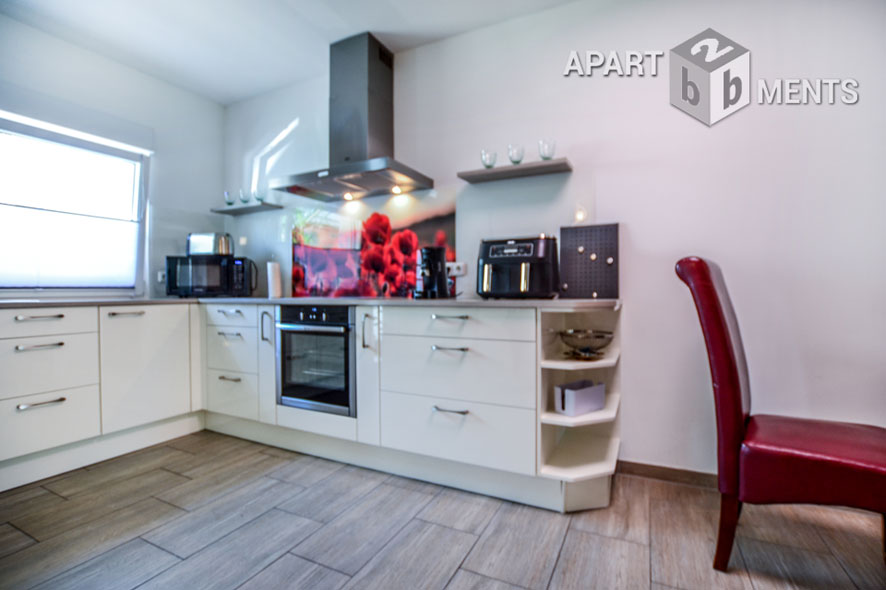 Furnished apartment on 2 levels with private garden in Cologne-Bickendorf