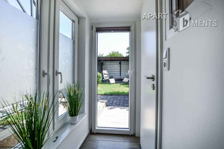 Furnished apartment on 2 levels with private garden in Cologne-Bickendorf