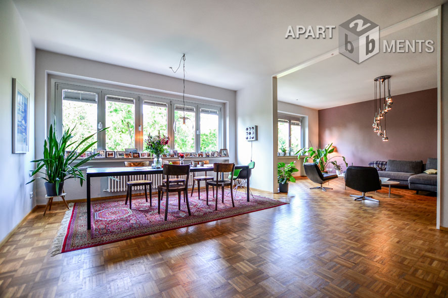 Möblierte Großraumwohnung mit Blick in den Stadtgarten in Köln-Neustadt-Süd