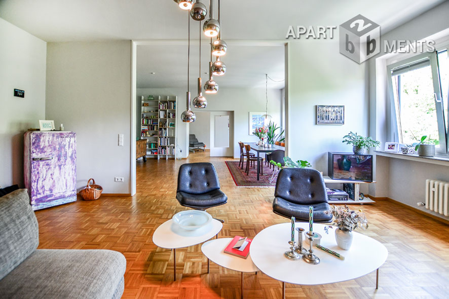 Möblierte Großraumwohnung mit Blick in den Stadtgarten in Köln-Neustadt-Süd