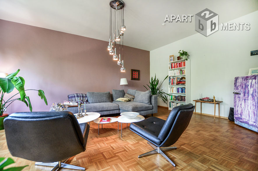 Möblierte Großraumwohnung mit Blick in den Stadtgarten in Köln-Neustadt-Süd