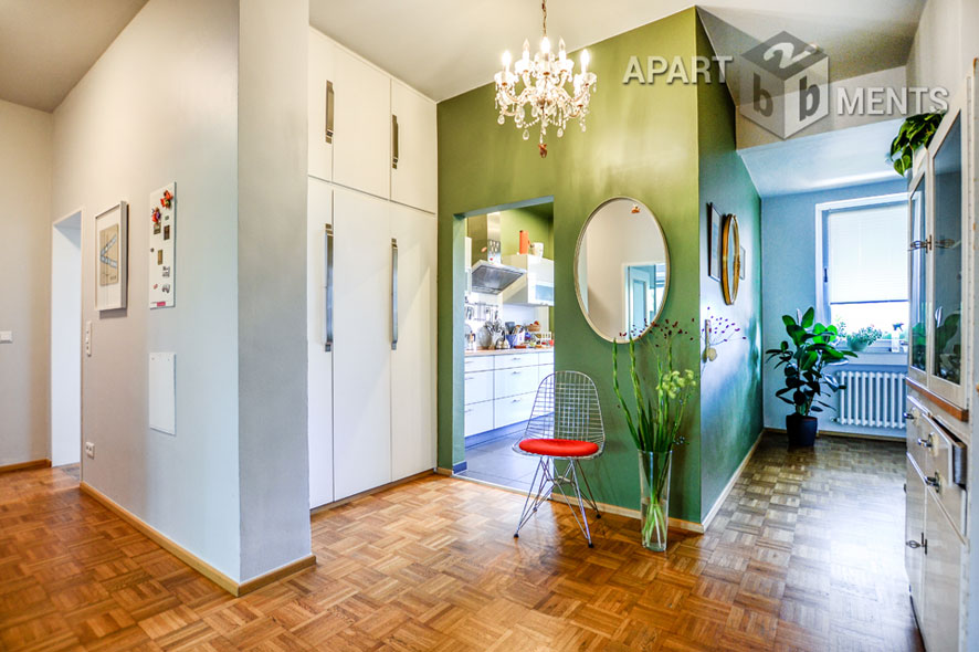 Möblierte Großraumwohnung mit Blick in den Stadtgarten in Köln-Neustadt-Süd