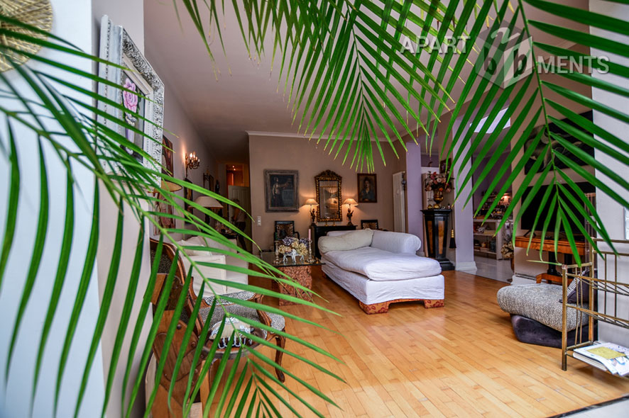 Modern furnished and spacious apartment with garden in Cologne-Neustadt-Süd