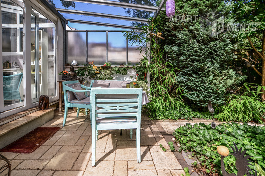 Modern furnished and spacious apartment with garden in Cologne-Neustadt-Süd