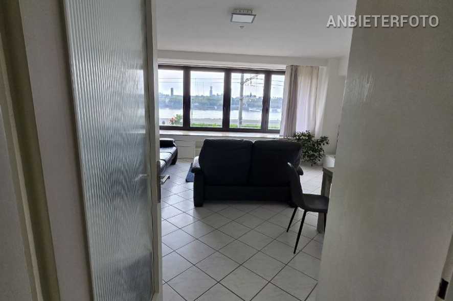 Möblierte Wohnung mit Panorama-Rheinblick und Balkon in Köln-Deutz