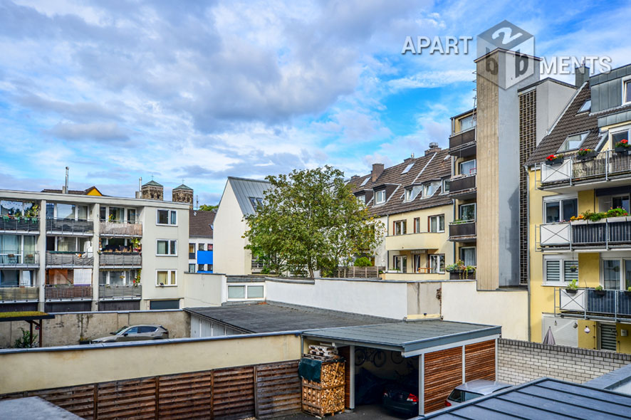 Möblierte Wohnung mit Panorama-Rheinblick und Balkon in Köln-Deutz