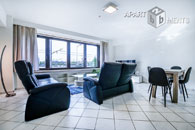 Möblierte Wohnung mit Panorama-Rheinblick und Balkon in Köln-Deutz