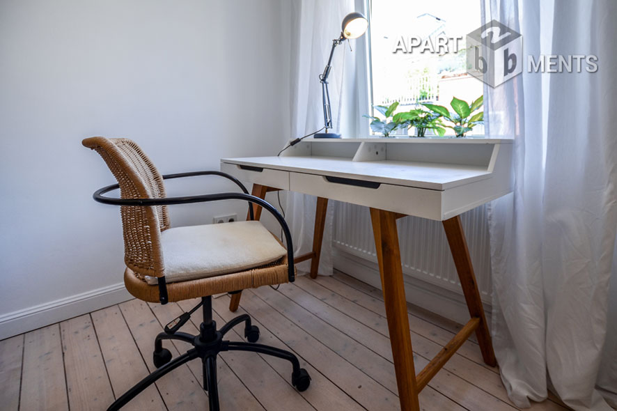 Hochwertig modern möblierte Wohnung mit Balkon in Köln-Altstadt-Süd