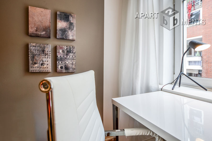 Hochwertig modern möblierte Wohnung mit Balkon in Köln-Altstadt-Süd