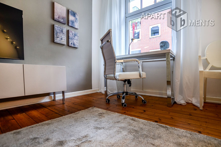 Hochwertig modern möblierte Wohnung mit Balkon in Köln-Altstadt-Süd