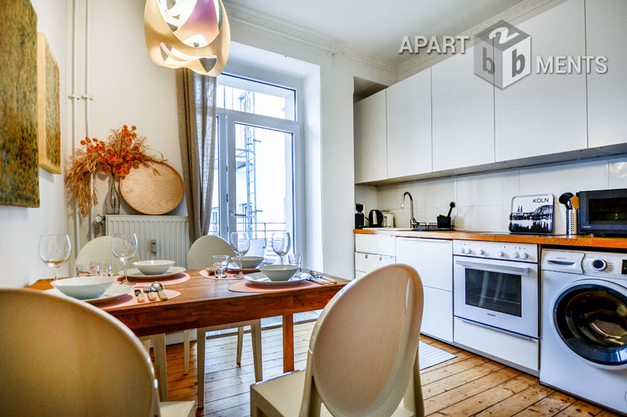 Hochwertig modern möblierte Wohnung mit Balkon in Köln-Altstadt-Süd