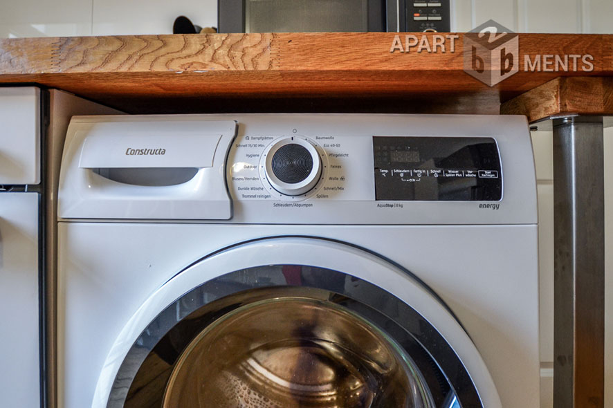 Hochwertig modern möblierte Wohnung mit Balkon in Köln-Altstadt-Süd