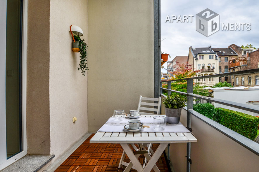 Hochwertig modern möblierte Wohnung mit Balkon in Köln-Altstadt-Süd