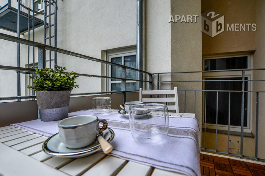 Hochwertig modern möblierte Wohnung mit Balkon in Köln-Altstadt-Süd