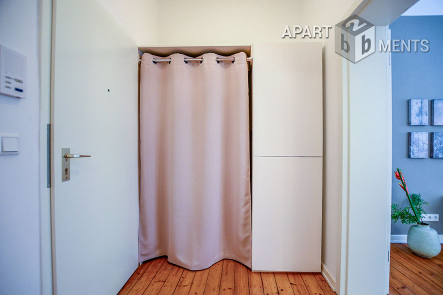 Hochwertig modern möblierte Wohnung mit Balkon in Köln-Altstadt-Süd