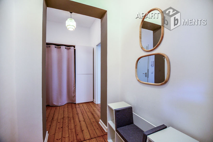 Hochwertig modern möblierte Wohnung mit Balkon in Köln-Altstadt-Süd