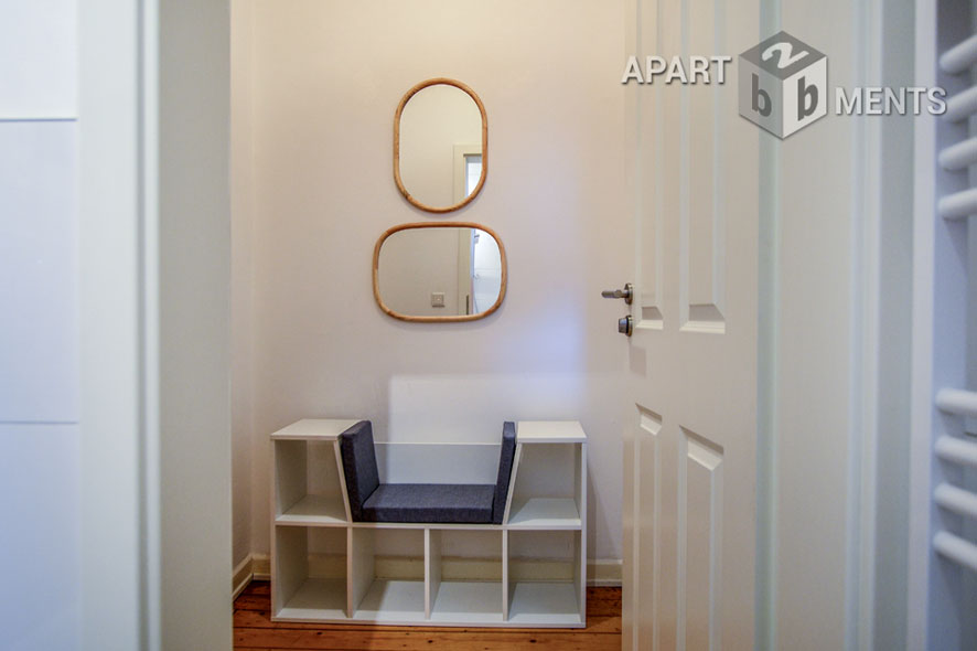 Hochwertig modern möblierte Wohnung mit Balkon in Köln-Altstadt-Süd