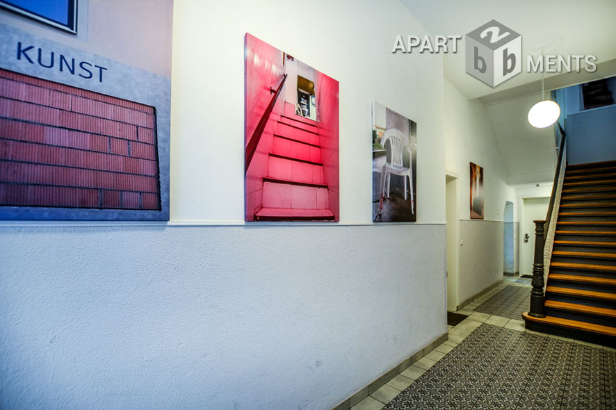 Hochwertig modern möblierte Wohnung mit Balkon in Köln-Altstadt-Süd