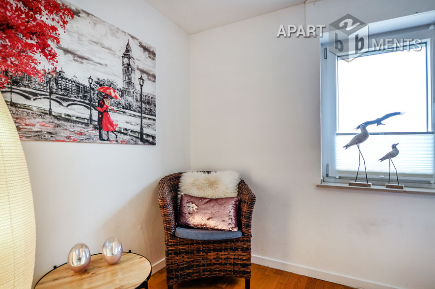 Möblierte Wohnung auf 2 Ebenen in Hürth-Kendenich