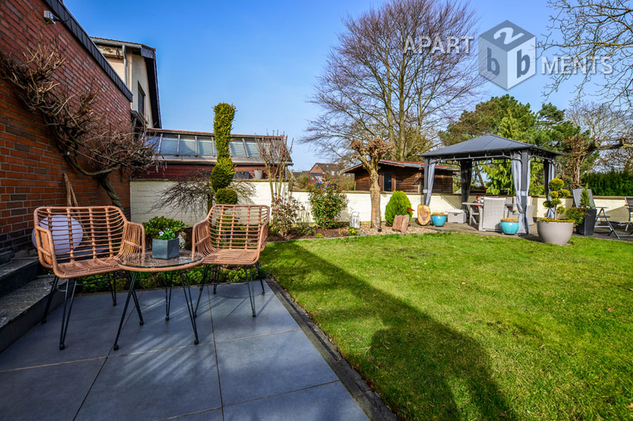 Möblierte Wohnung auf 2 Ebenen in Hürth-Kendenich