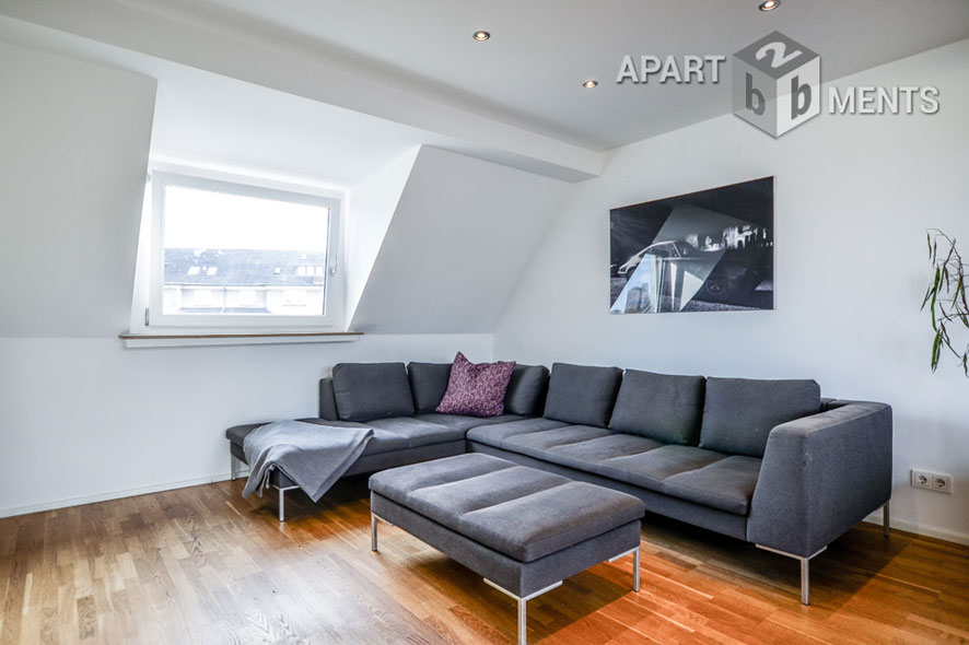 Stylishly furnished maisonette apartment in Cologne-Lindenthal