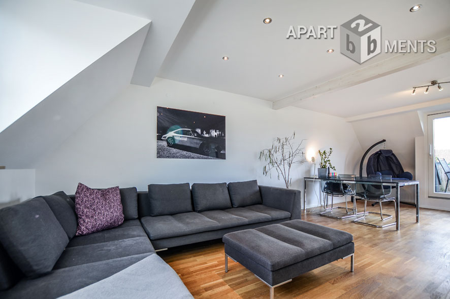 Stylishly furnished maisonette apartment in Cologne-Lindenthal