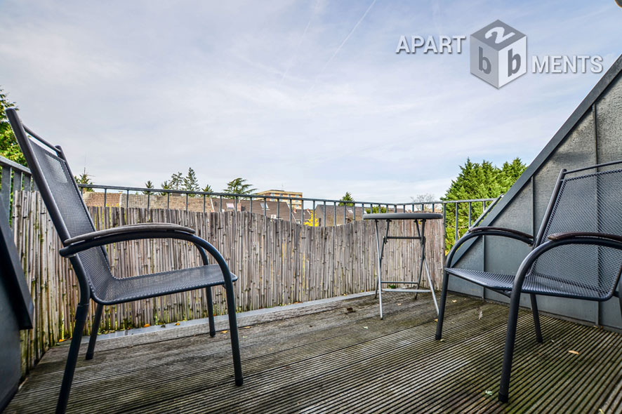 Stylishly furnished maisonette apartment in Cologne-Lindenthal