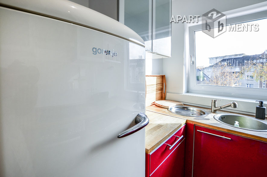 Stylishly furnished maisonette apartment in Cologne-Lindenthal