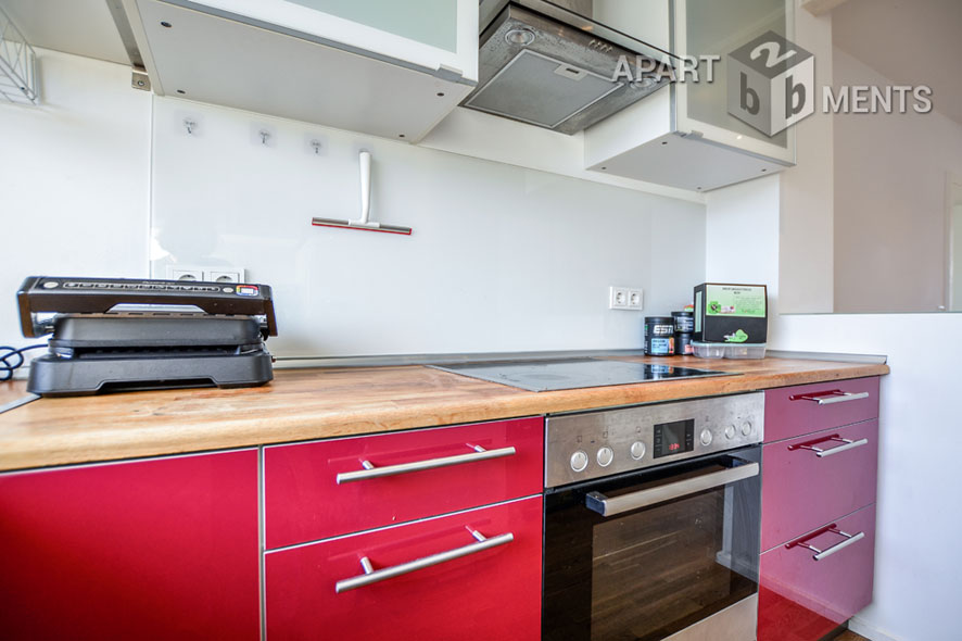 Stylishly furnished maisonette apartment in Cologne-Lindenthal