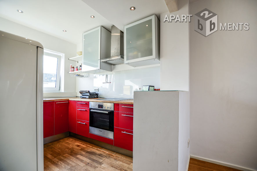 Stylishly furnished maisonette apartment in Cologne-Lindenthal