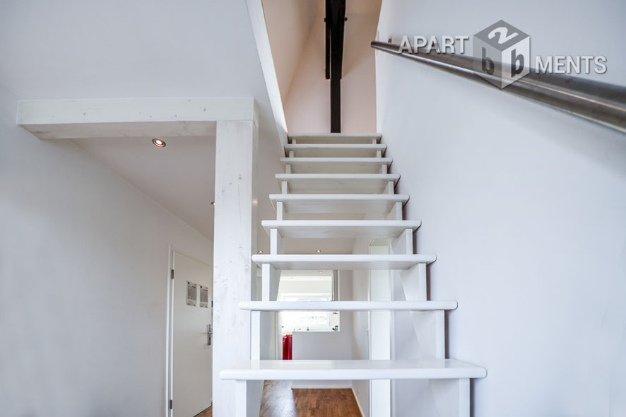 Stylishly furnished maisonette apartment in Cologne-Lindenthal