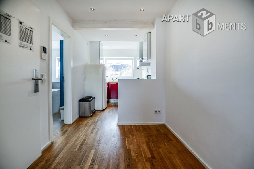 Stylishly furnished maisonette apartment in Cologne-Lindenthal