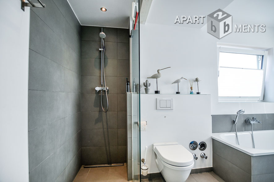 Stylishly furnished maisonette apartment in Cologne-Lindenthal