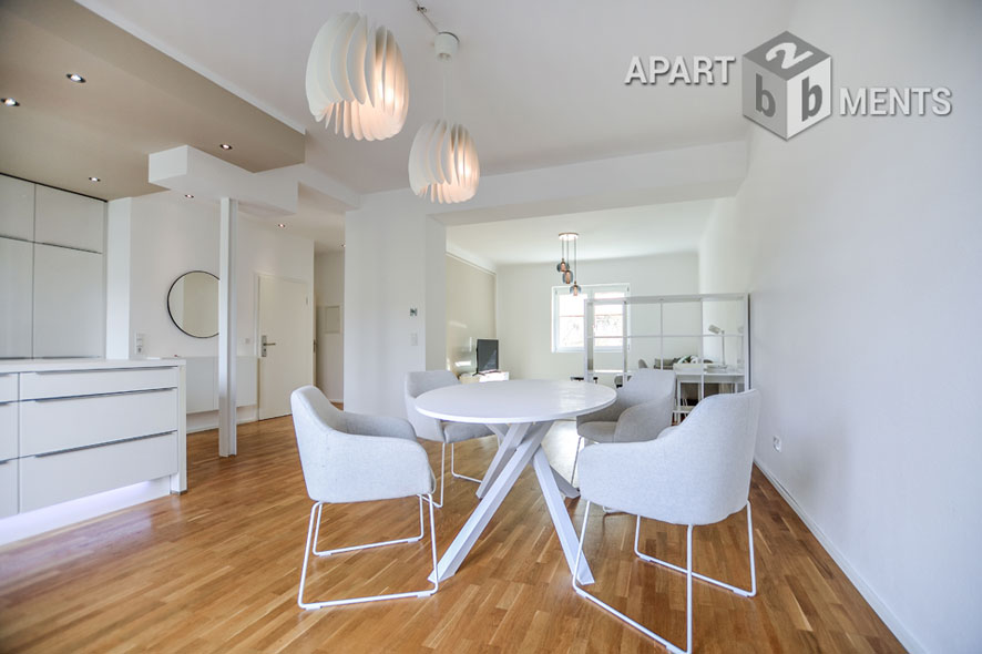 Furnished 2-room apartment with balcony and terrace in Cologne-Lindenthal