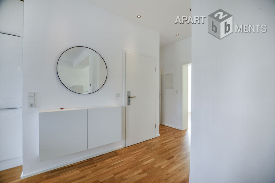 Furnished 2-room apartment with balcony and terrace in Cologne-Lindenthal