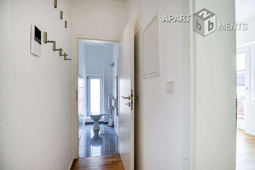 Furnished 2-room apartment with balcony and terrace in Cologne-Lindenthal